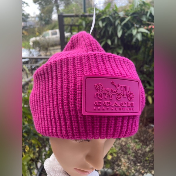 Coach women Fuchsia Knit Hat. NWT - Picture 5 of 12